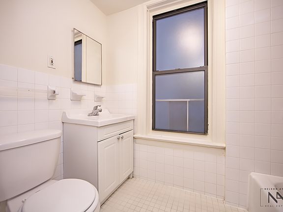 4th image of 767 Union St APT 4A