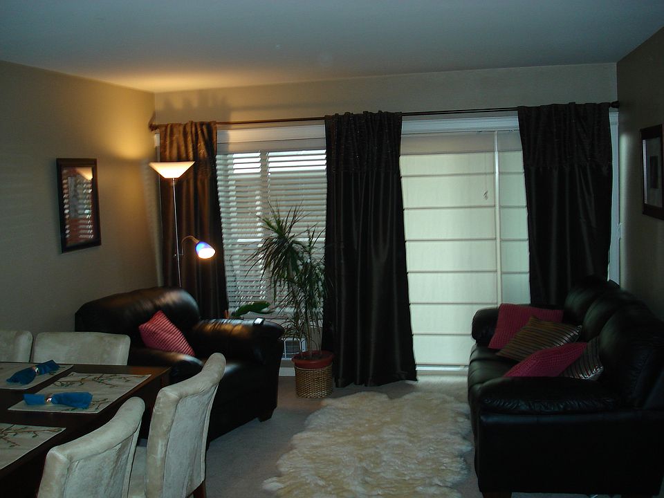 1st image of 130 105th Ave SE #208