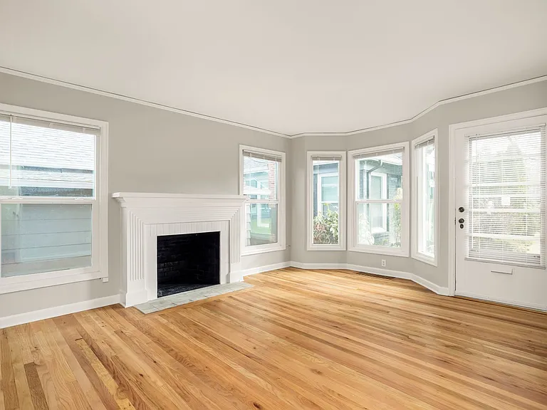 Parkside Apartments — Photo 1