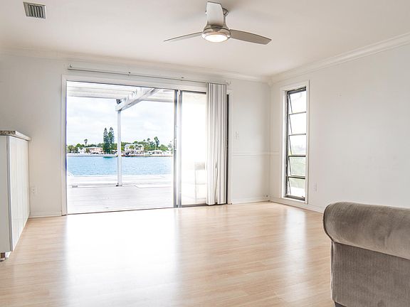 2nd image of 14231 N Bayshore Dr APT 6