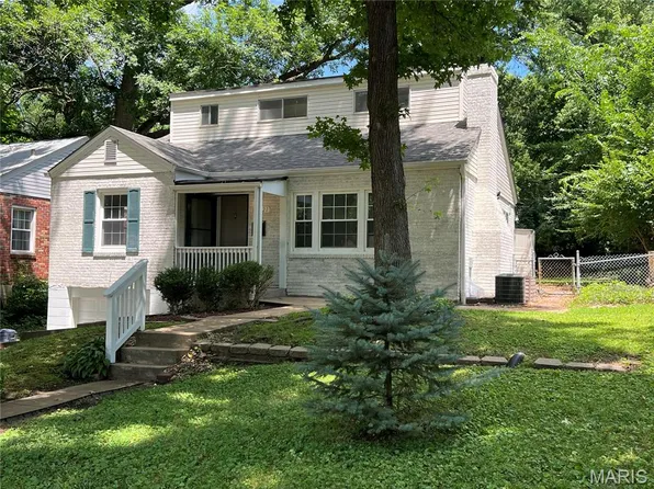 9721 Greenwood Ter, Saint Louis, MO 63119