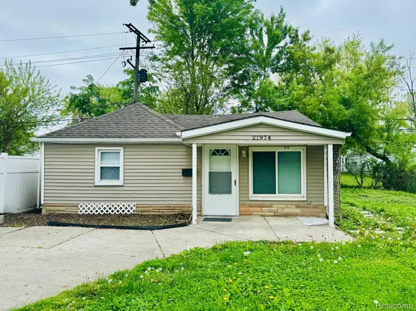 21974 Elroy Ave, Warren, MI 48089