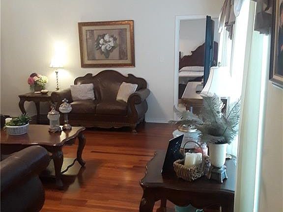 5th image of 15091 Fawn Cir E