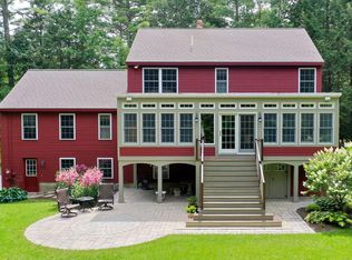 26 Canterbury Ct, Springvale, ME 04083