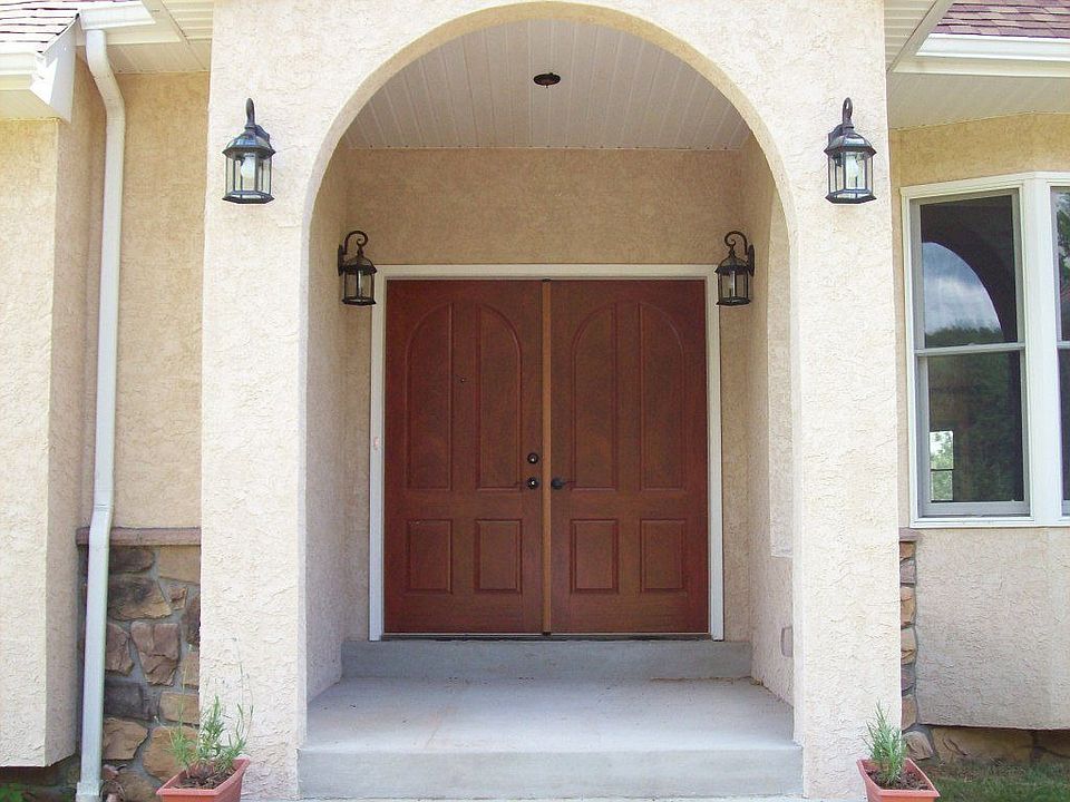 Double Front Entry