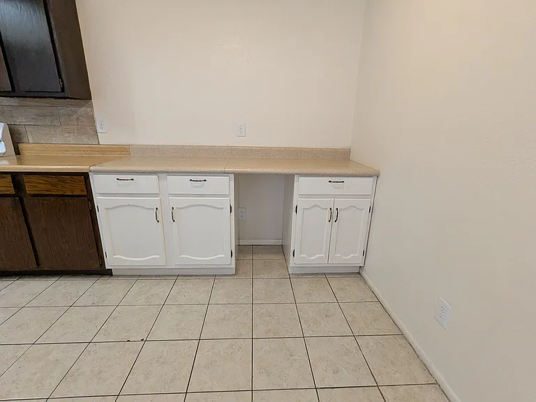 1477 E 27th Ave #1 — Photo 9