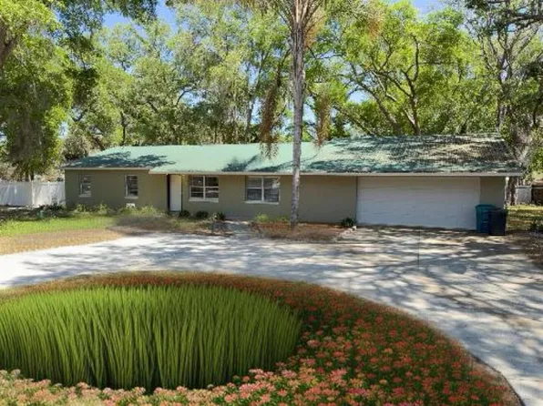 207 Mandarin Ln, Fruitland Park, FL 34731