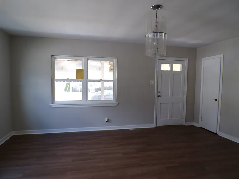 1400 19th Pl SW — Photo 5