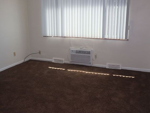 2nd image of 22450-22400 Euclid Ave #Cc-206