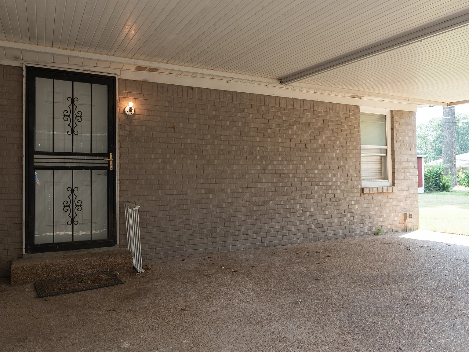 4 bed, 1530 sqft, $1,995 — Photo 3