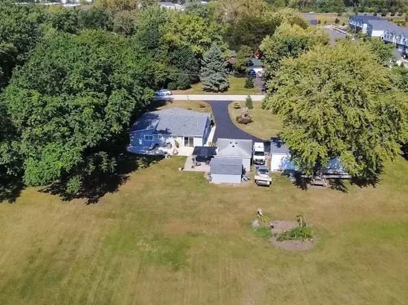 30W165 Estes St, Naperville, IL 60563