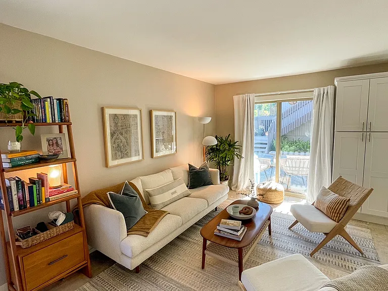 155 Rosebay Dr #27 — Photo 1