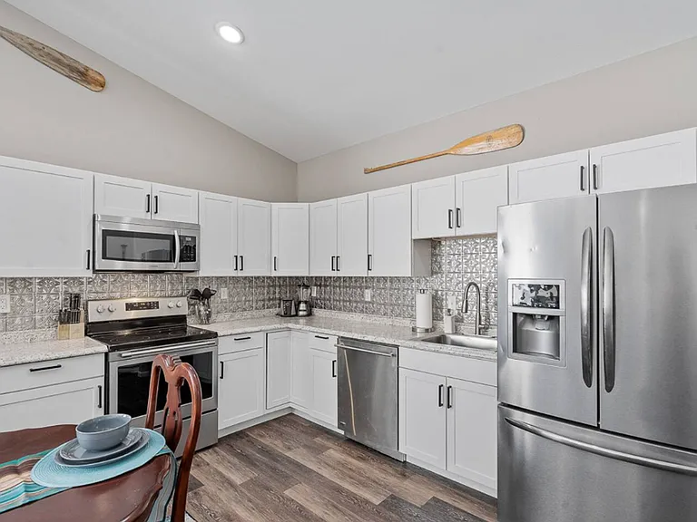 934 S Shore Rd — Photo 19