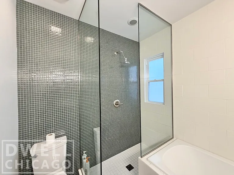 1419 N Paulina St — Photo 31