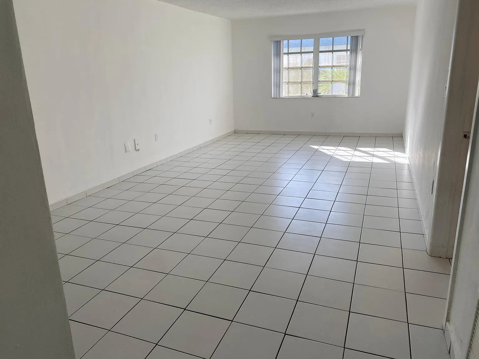 2 bed, 1109 sqft, $3,500 — Photo 3