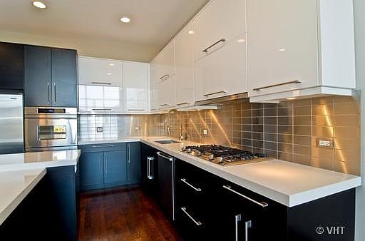 3rd image of 2103 N Campbell St #1N