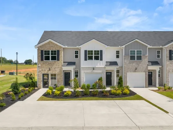 214 Kenmore Cir, Perry, GA 31069