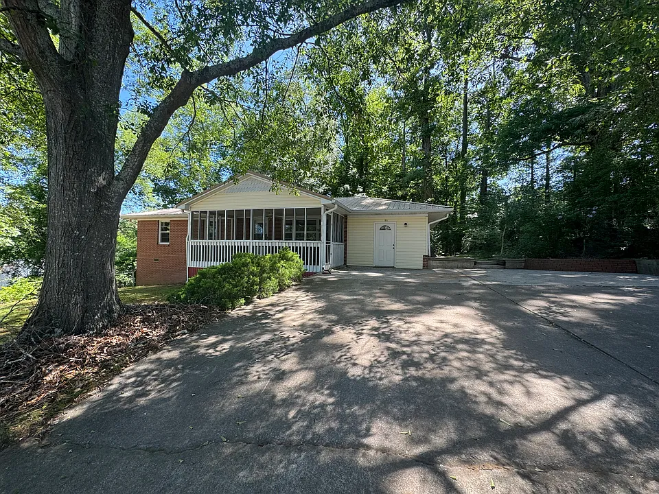 135 McBee St