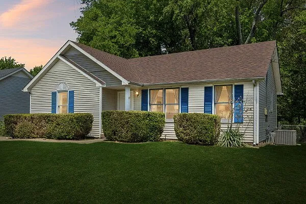 776 Princeton Cir — Photo 1