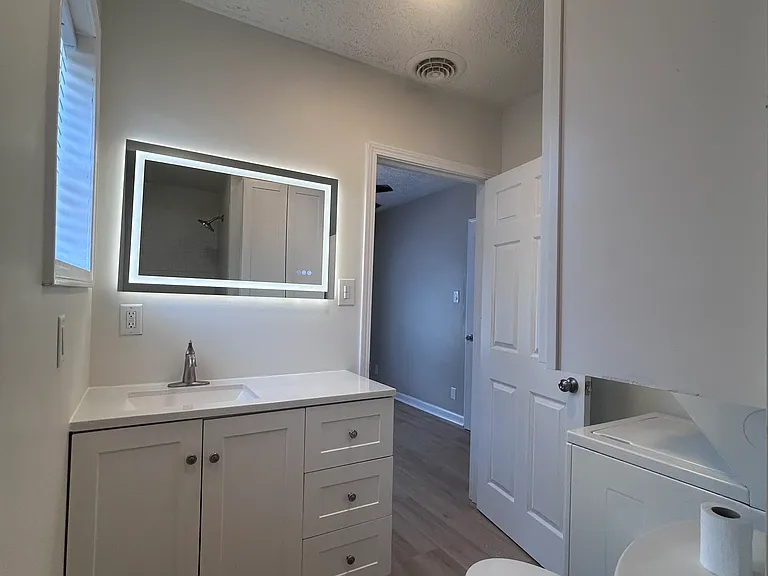 1219 E Perry St #1 — Photo 12