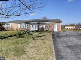 2235 Loop Rd, Chambersburg, PA 17202