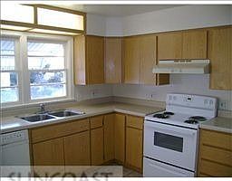 4th image of 311 S Mercury Ave