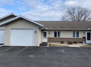 1567 N Dewey Ave, Reedsburg, WI 53959