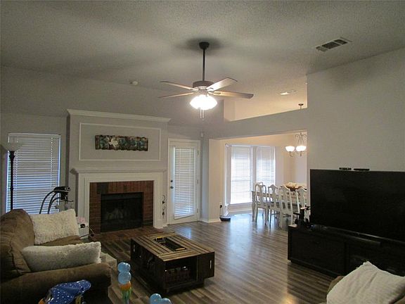 5th image of 6311 Blaney Dr