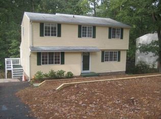 9629 Rainbrook Dr, Henrico, VA 23238
