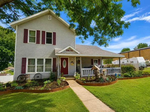 5670 Main St, Gratiot, WI 53541