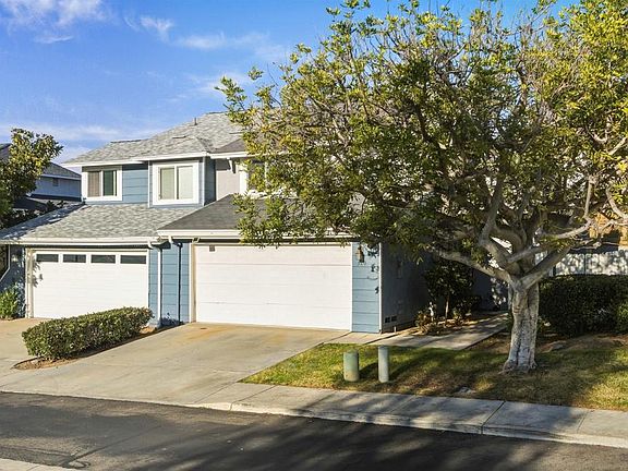3rd image of 320 Rolling Hills Ln