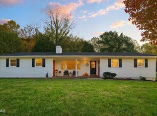 333 Boone Lake Cir, Bluff City, TN 37618