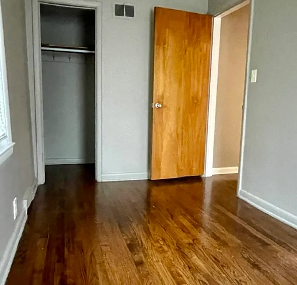 6066 Charles St — Photo 10