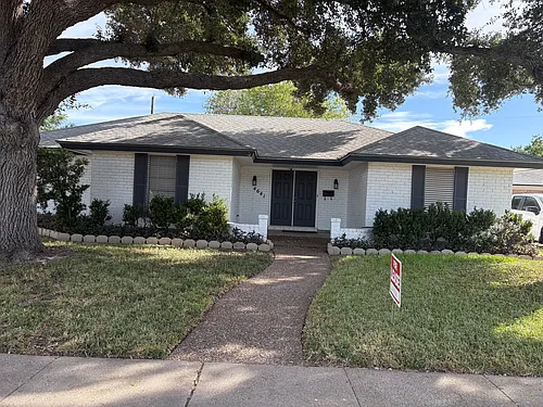 4641 Sheffield Ln Photo 1