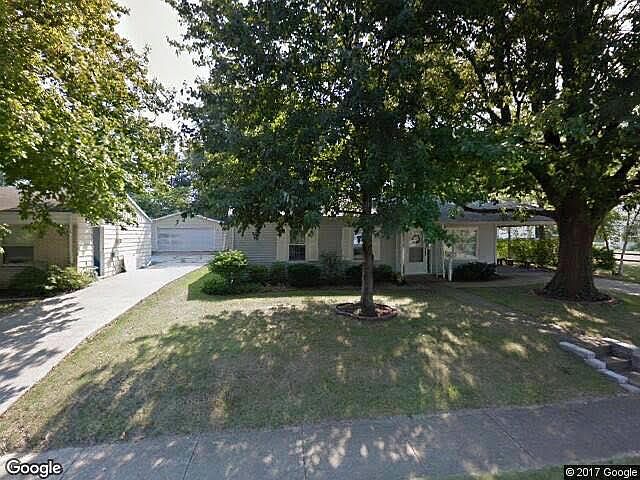 Front Yard + Shade Trees (W)