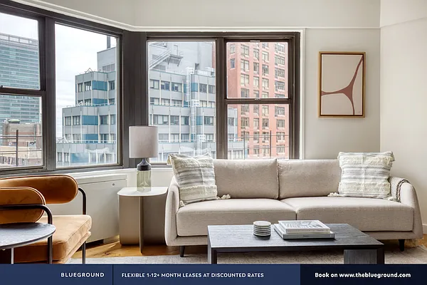 Rented by The Blueground | media 2