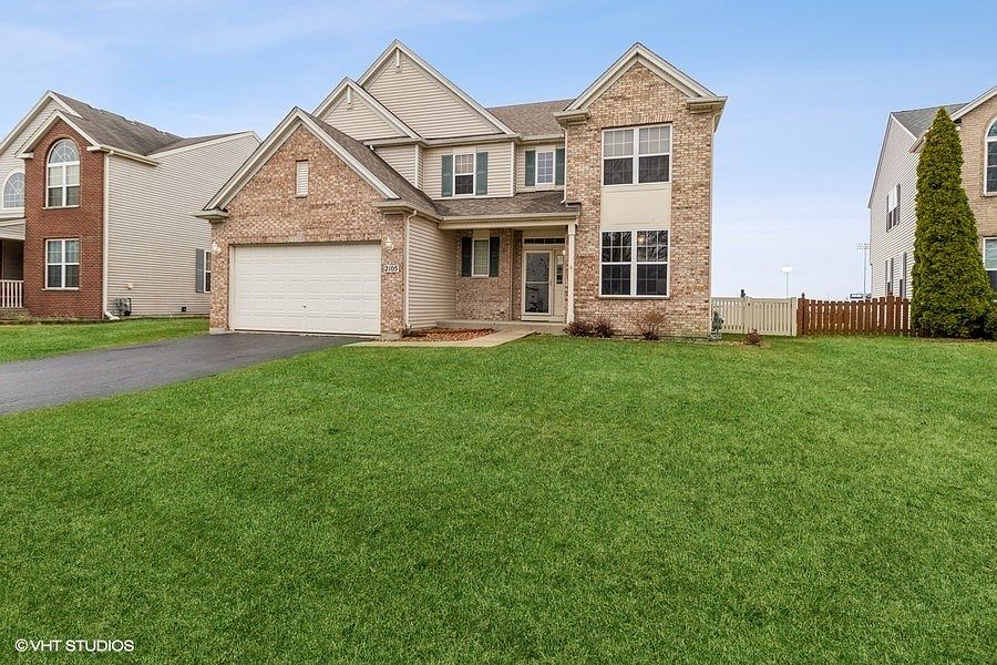 1st image of 2105 Heatherstone Ct