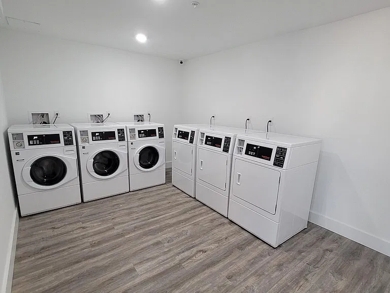 242 Spring St #1 — Photo 28