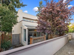 8229 212th St SW APT 101, Edmonds, WA 98026