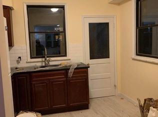921 Daly St, Philadelphia, PA 19148