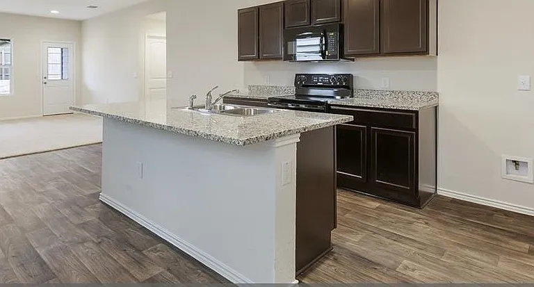 1235 Amistad Loop — Photo 4