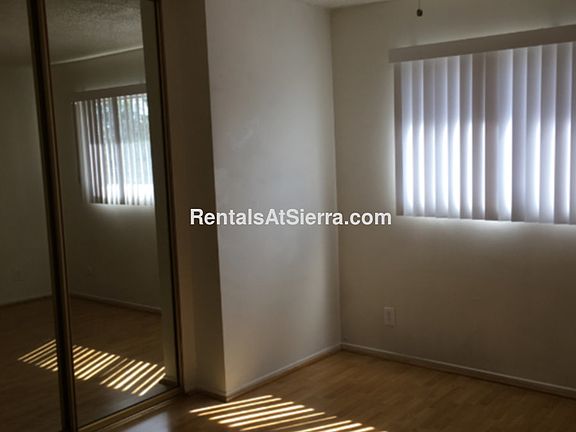 5th image of 6126 Fulton Ave APT 10