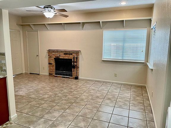 2nd image of 421 W San Antonio St APT J1