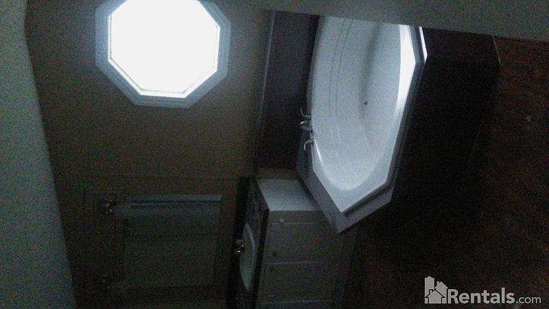 2nd image of 100 S Beltline Rd #107