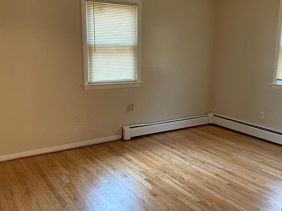 1st bedroom