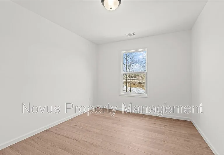 97 Carroll Cir — Photo 20