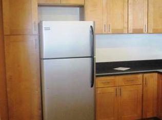 1609-A S Hayes St, Arlington, VA 22202