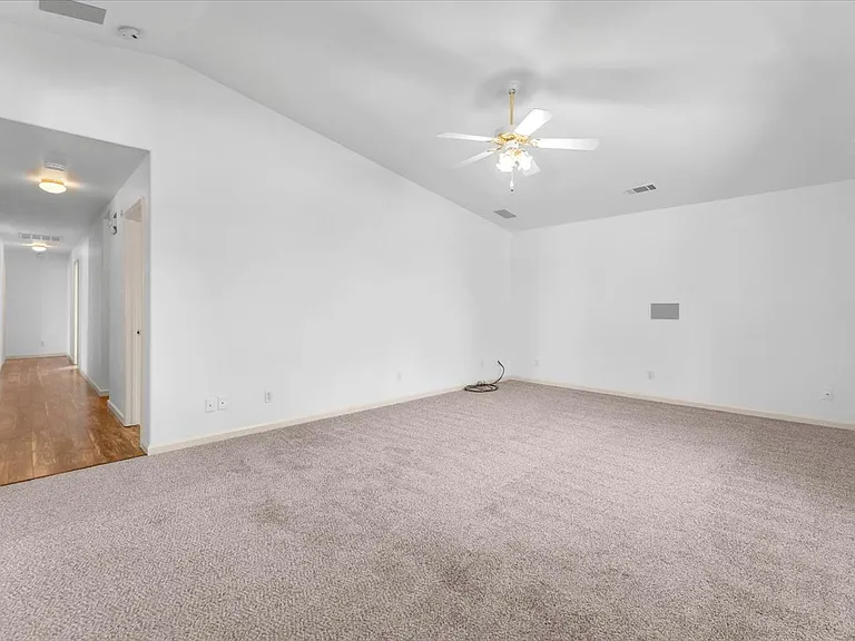 2863 Sandstone Dr — Photo 9