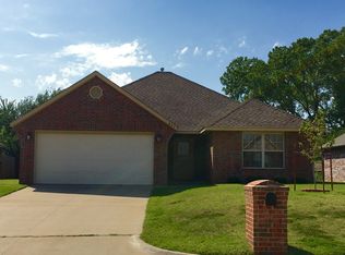 805 Methodist Ave, Perkins, OK 74059
