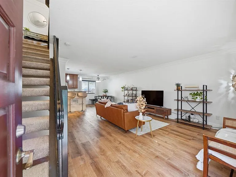 5505 Adelaide Ave #14 — Photo 1